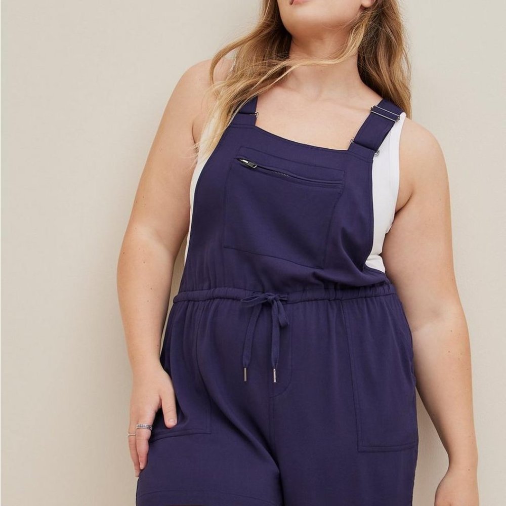 NWOT Torrid Shortall Royal Blue 3.5" Inseam